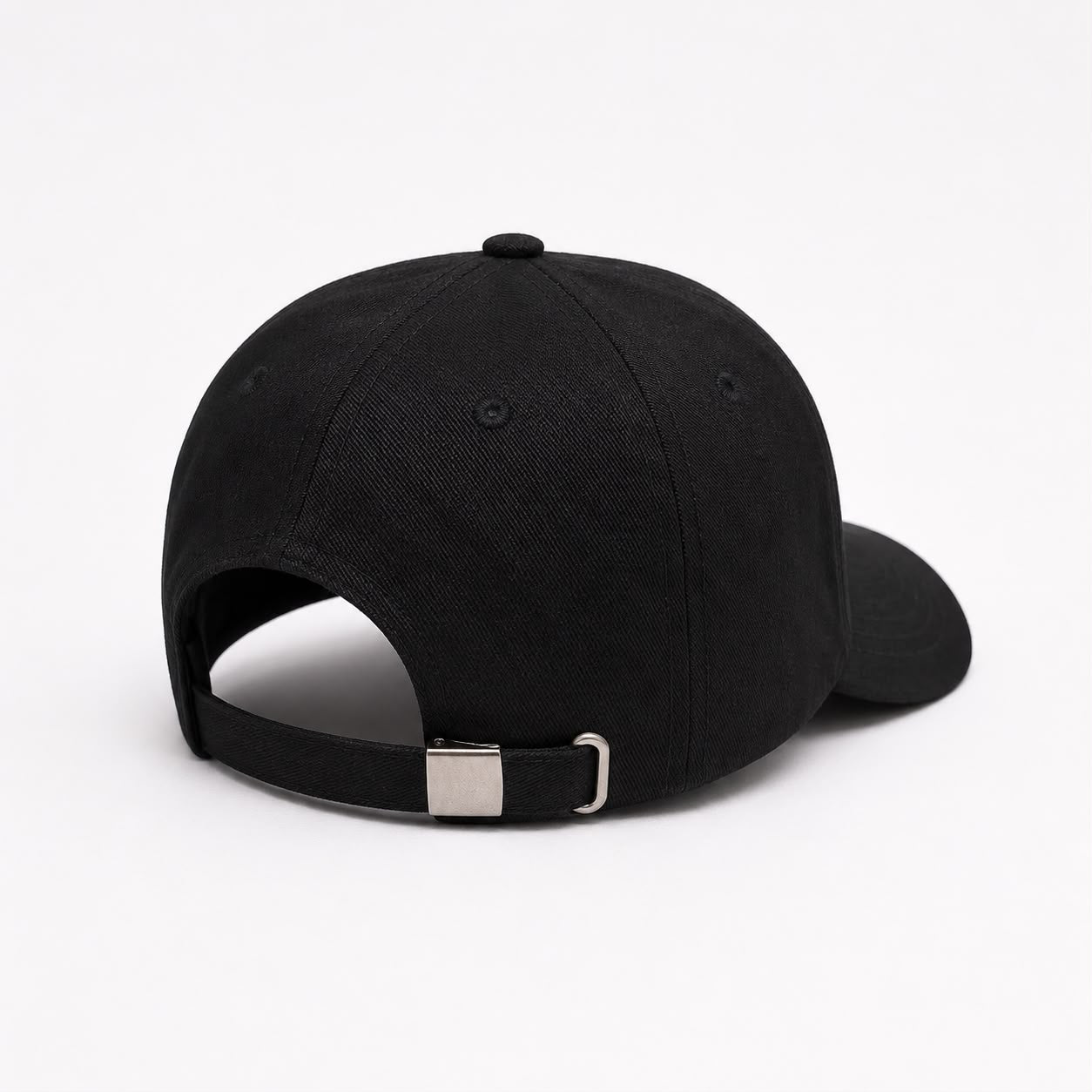 Tuka Customs StrapBack - Insigna
