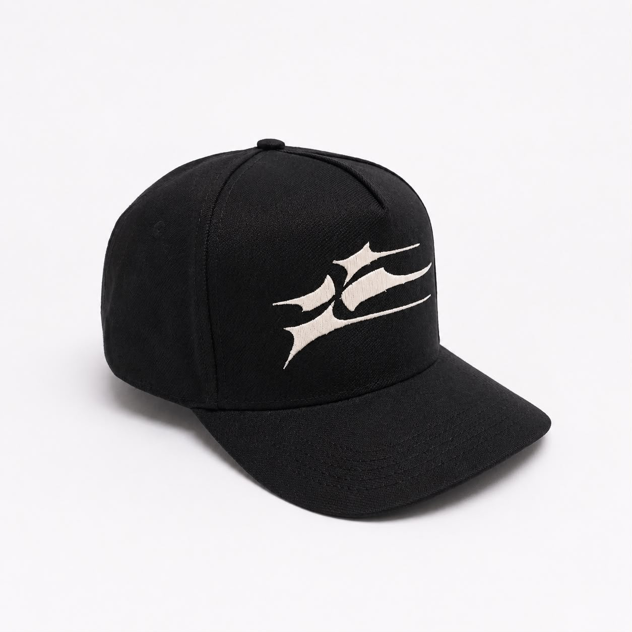 Tuka Customs StrapBack - Insigna